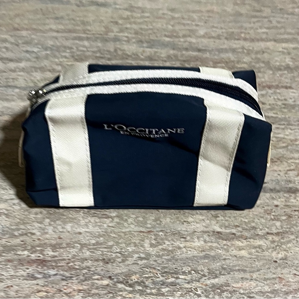 L'OCCITANE Navy Blue and Off-White Toiletry Bag